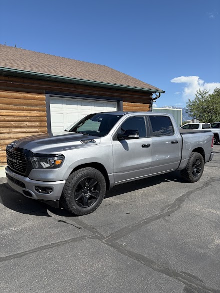 Carbon Auto dealership