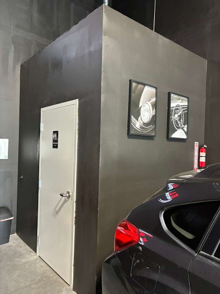 E L MOTORS LLC dealership