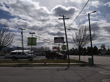 Ed Kenley Car Barn dealership