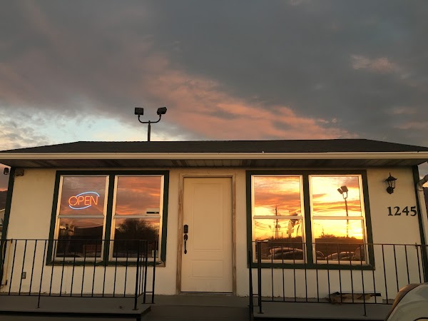 Hedberg Solomon Auto Sales dealership