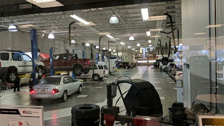 Ken Garff Nissan Salt Lake City dealership