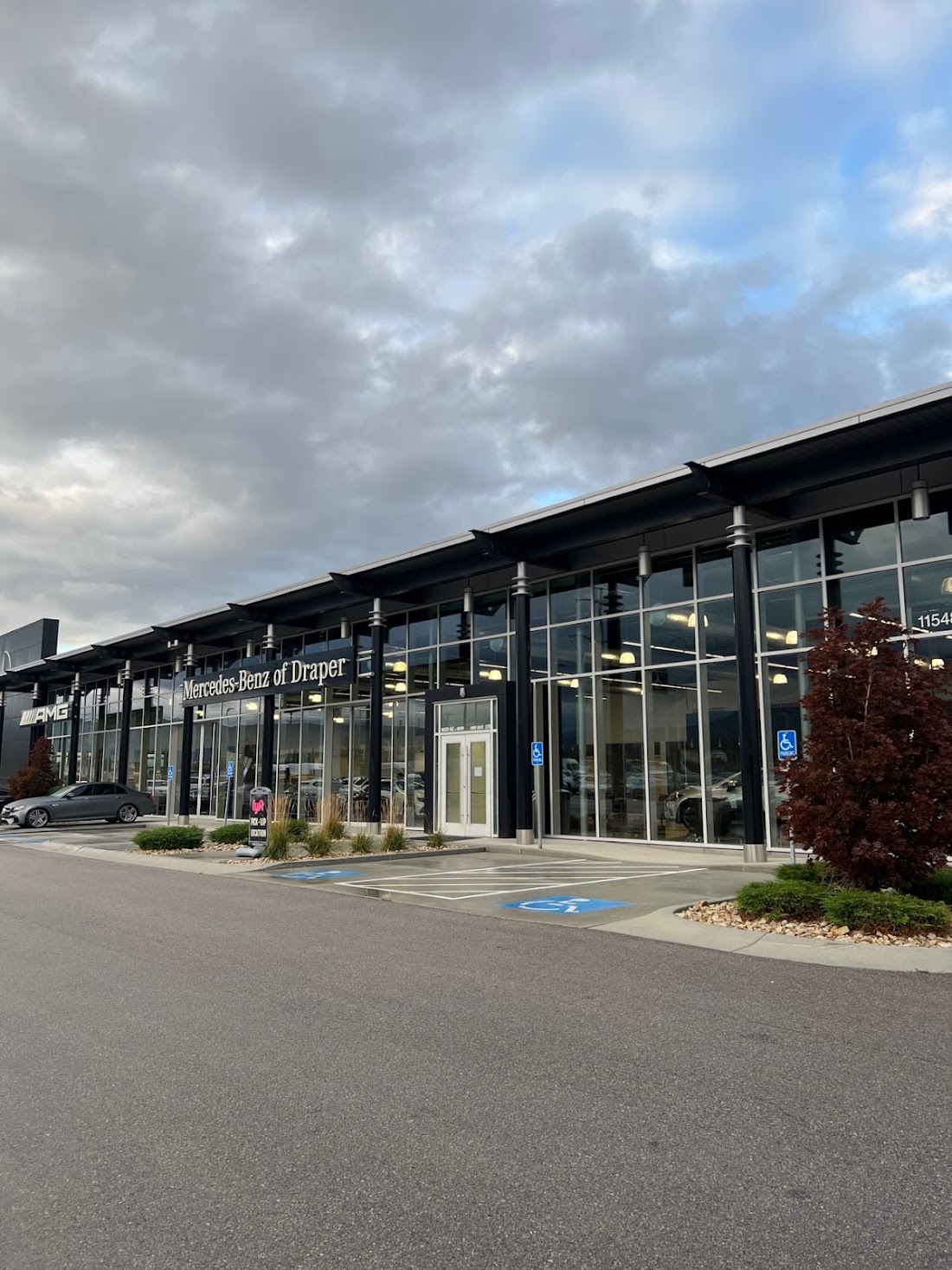 Mercedes-Benz of Draper dealership