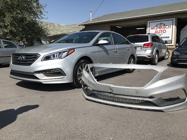 Monarch Auto Sales & Collision dealership