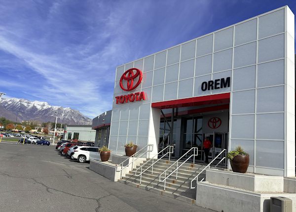 Orem Toyota dealership