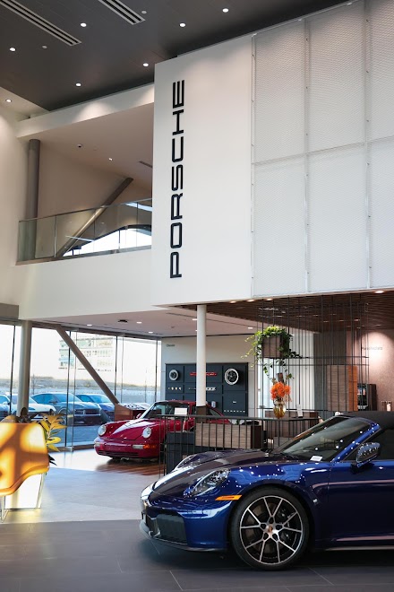 Porsche Lehi dealership