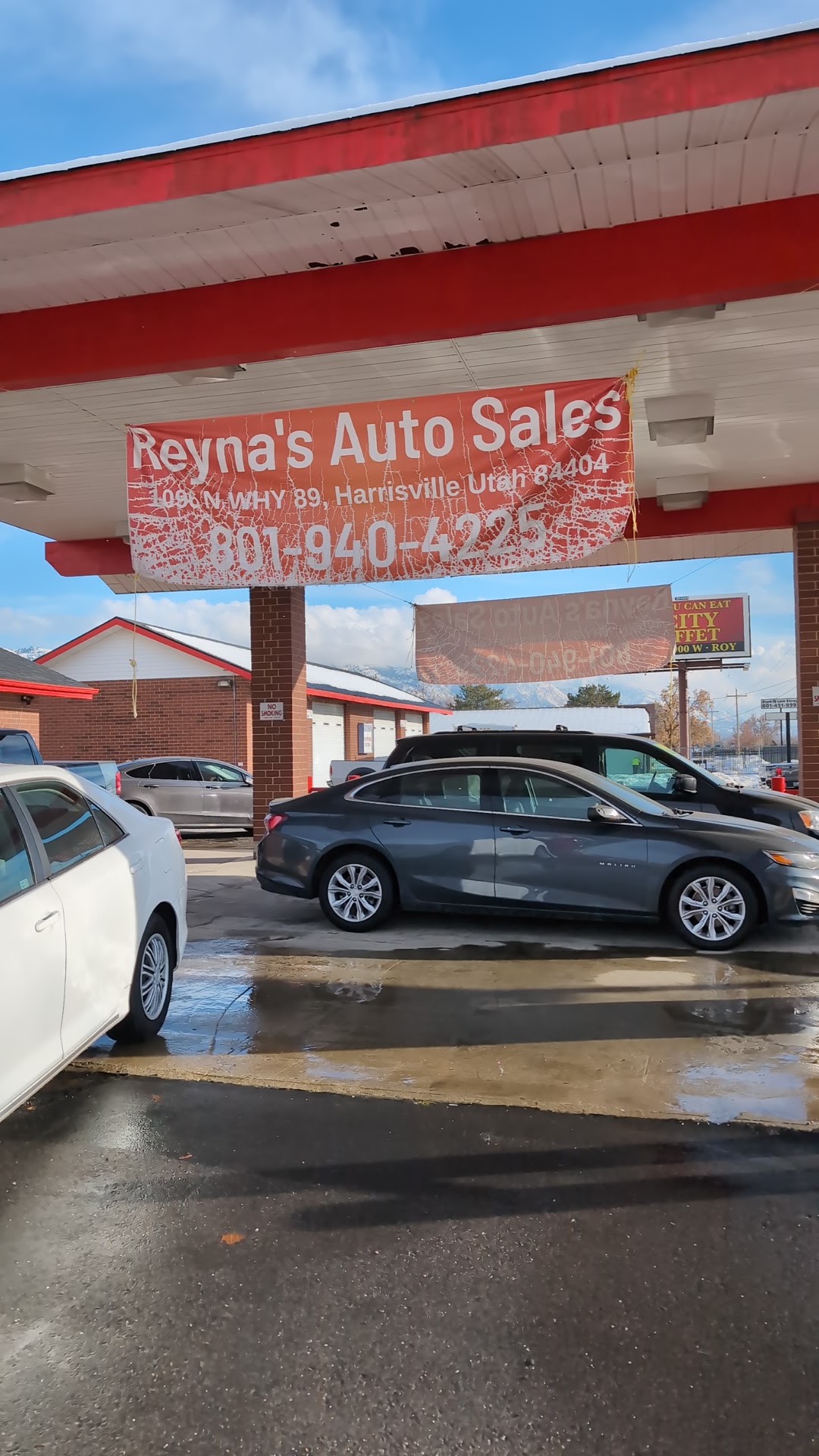 Reyna's Auto Sales dealership
