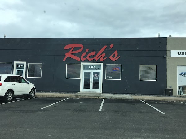 Rich's Cars 'N Credit dealership