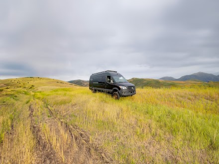 Rocky Mountain Builds - Luxury Camper Vans & Vinyl Wraps dealership