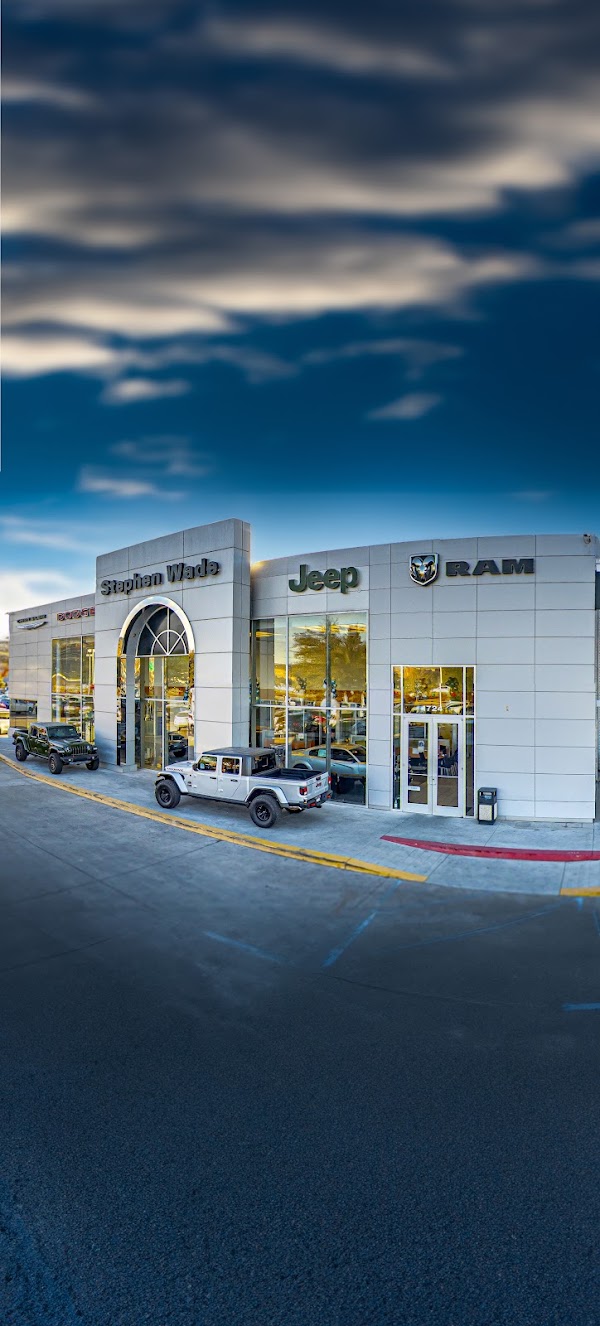 Stephen Wade Chrysler Jeep Dodge Ram FIAT dealership