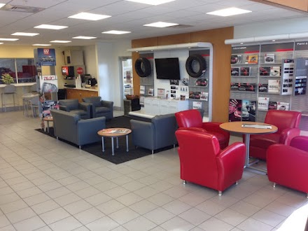 Stephen Wade Nissan dealership