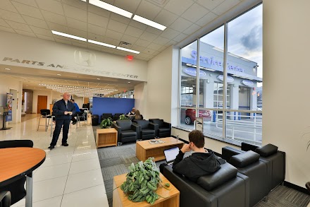 Stockton 12 Honda dealership