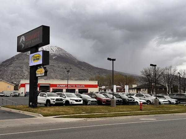 Summit Auto Sales dealership