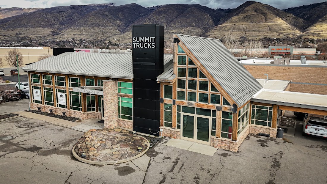 Summit Trucks dealership