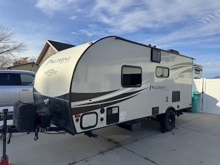 Sweet Anni's RV Store dealership