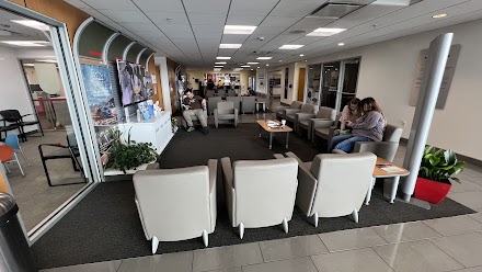 Tim Dahle Nissan Southtowne dealership