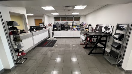 Tim Dahle Nissan Southtowne dealership