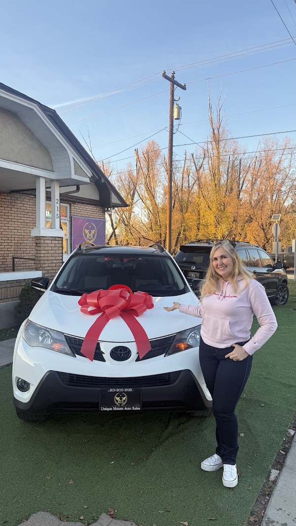 Unique Motors LLC dealership