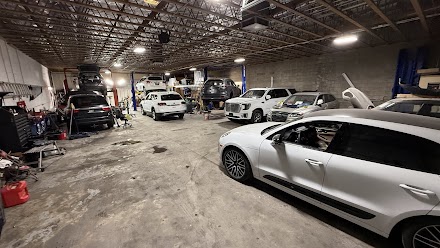 UNV AUTO INC dealership