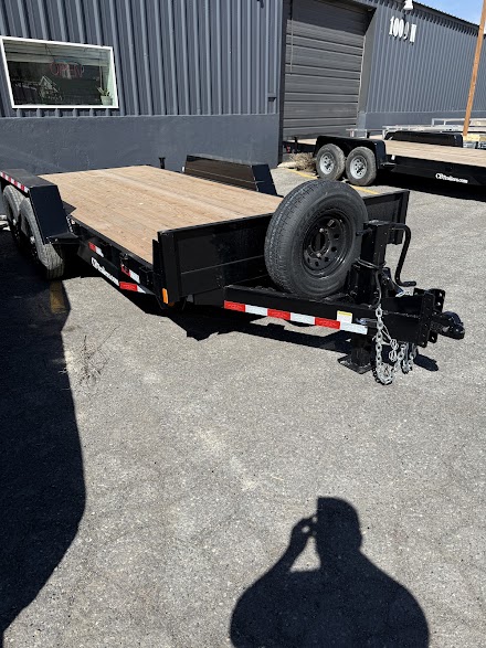Valley Trailer Company dealership