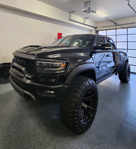 Watts Auto & Customs dealership